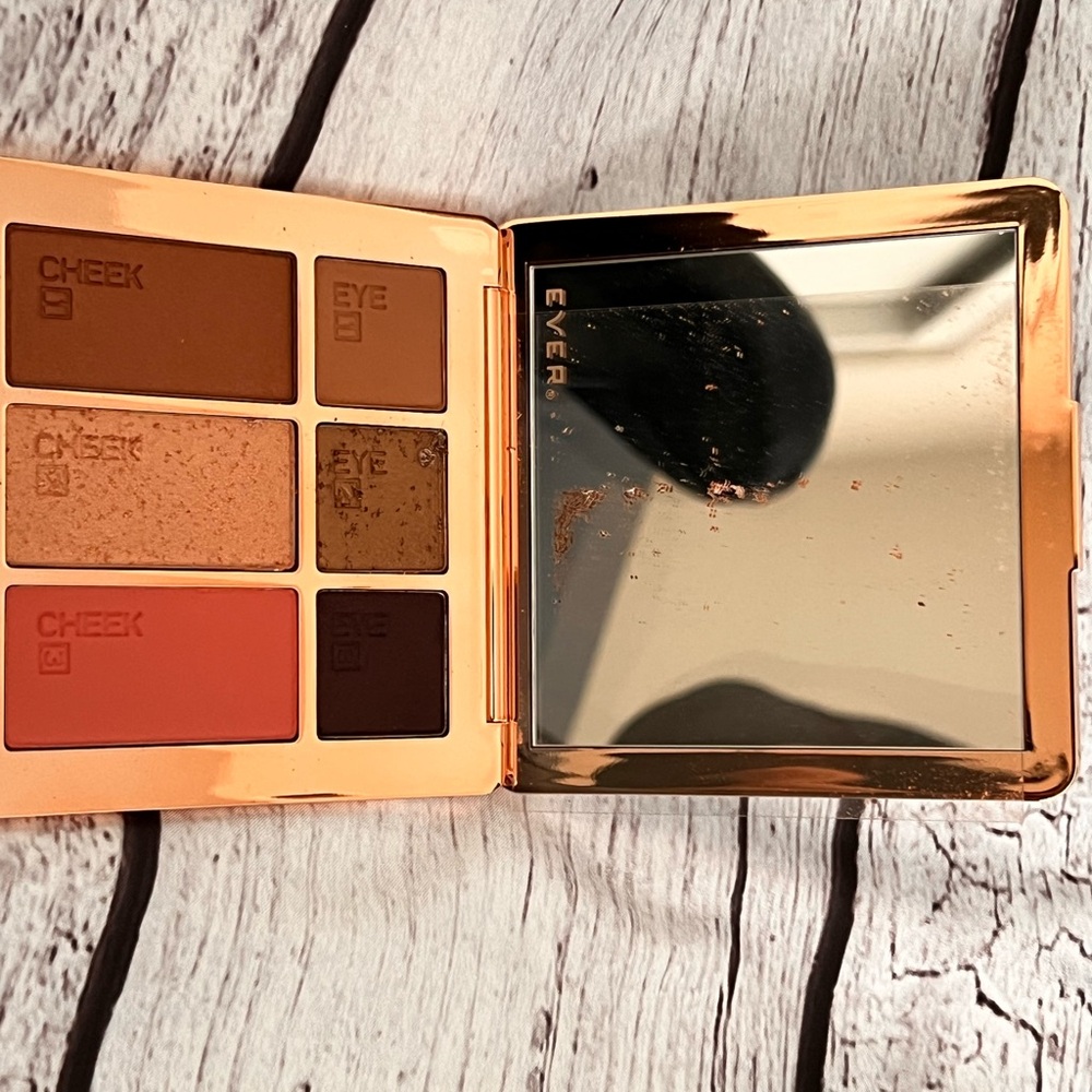 Ever OUT THE DOOR Bold & Brave Cheek/eye pallet,makeup set,shimmer eyeshadow,bl…